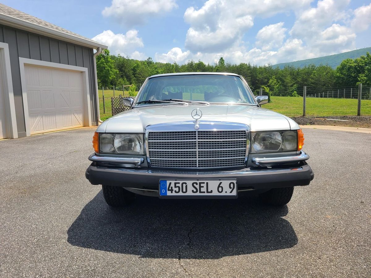 Седан Mercedes 450SEL 6.9