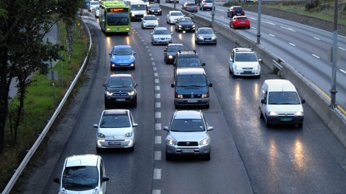 4 способи змусити водія іншого авто тримати дистанцію
