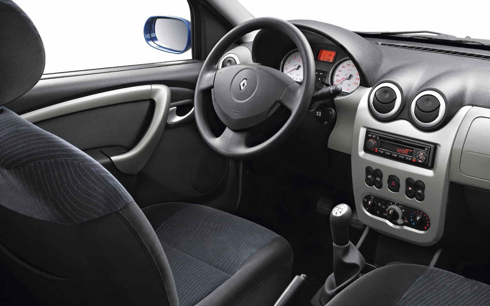 Renault Logan 1