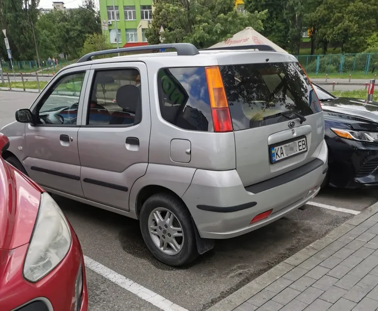 Унікальний Subaru 2004 року виставили на продаж за $5 650
