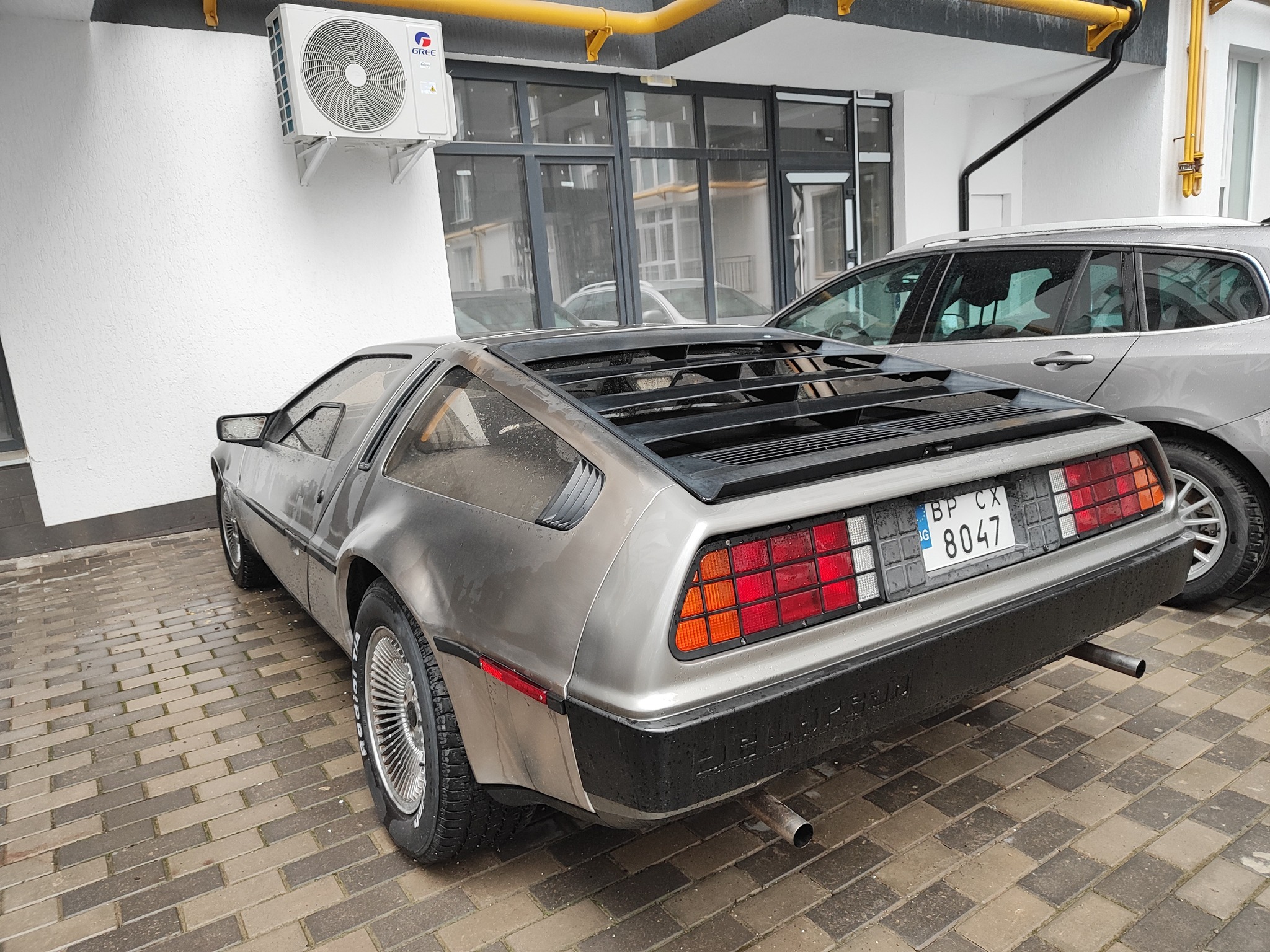 DELOREAN DMC 12 Goldplated