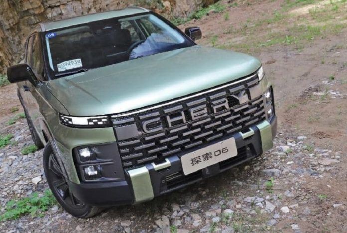 Китайський автовиробник Chery представив стильного конкурента Toyota Land Cruiser за $18 000