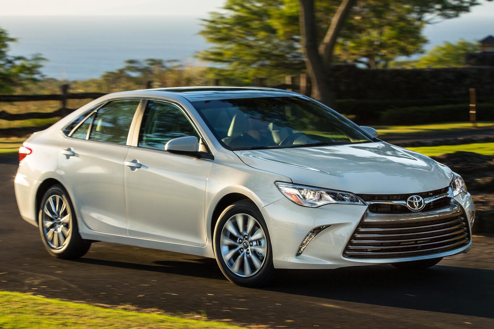 Toyota Camry 2017