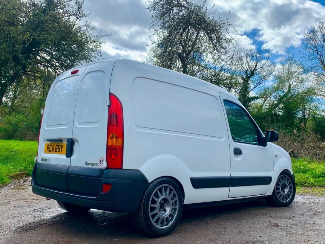 Renault Kangoo з душею Renault Clio RS