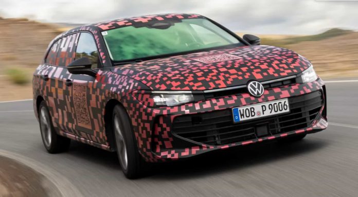 Новий Volkswagen Passat зненацька розсекретили до прем'єри