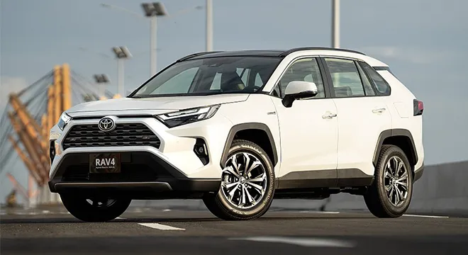 Що купали українці у серпні: топ-10 легкових автомобілів