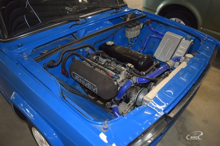 Lada за 72 125 євро: в Ризі знайшли копію відомого гоночного седана