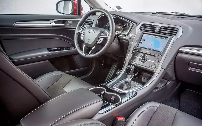 Матеріали салону Ford Mondeo 5