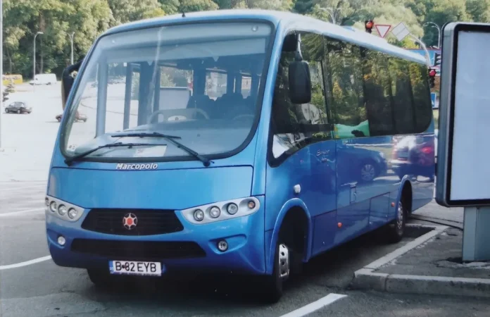 Єдиний на всю Україну: в Чернігові помітили рідкісний автобус