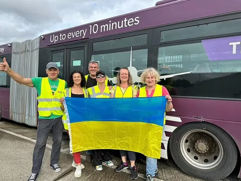 Лондонські автобуси на передовій: ЗСУ отримали новий транспорт