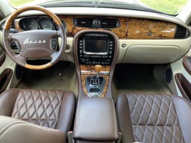 Українець схрестив «Волгу» та Jaguar XJ: що відомо про цю рідкісну модель