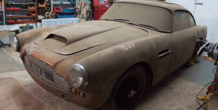 $500 000 на звалище: в покинутому гаражі знайшли раритетний спорткар Aston Martin DB4 1959 року