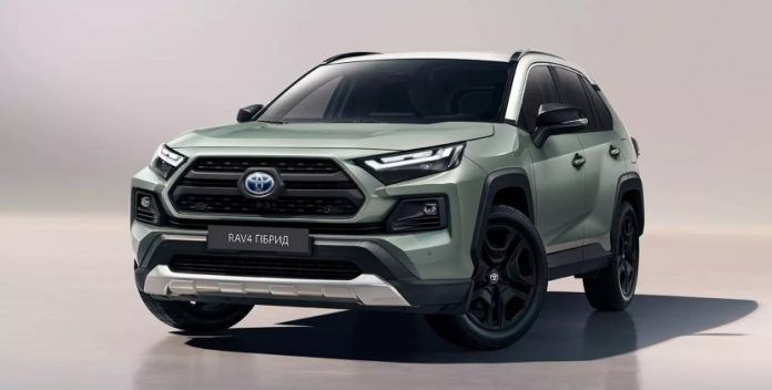 Українці купують автомобілі з салону: названо найпопулярніші моделі