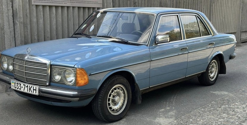 Мрія колекціонерів: в одному з гаражів Києва знайдено Mercedes-Benz W123 1982 року