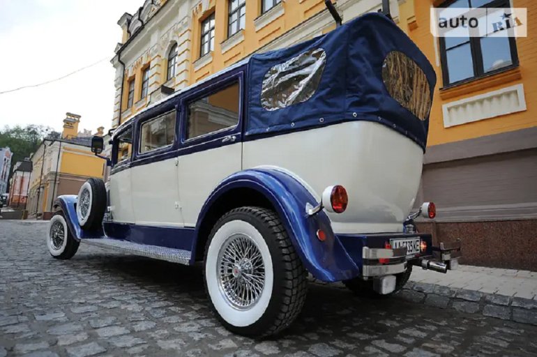 Легенда кінострічок: в Києві продають ретро Ford Model A на 115 к.с.