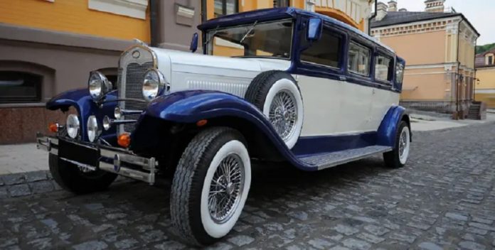 Легенда кінострічок: в Києві продають ретро Ford Model A на 115 к.с.