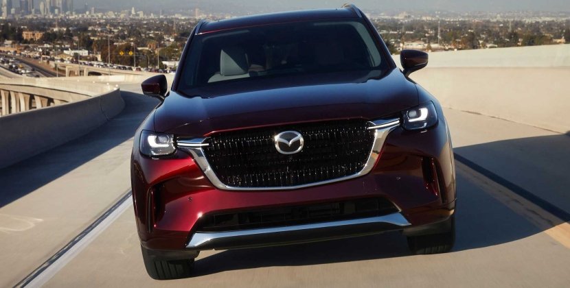 Нова Mazda CX-90 прямує в Україну: сімейний кросовер, що витрачає 8,6 л пального на 100 км