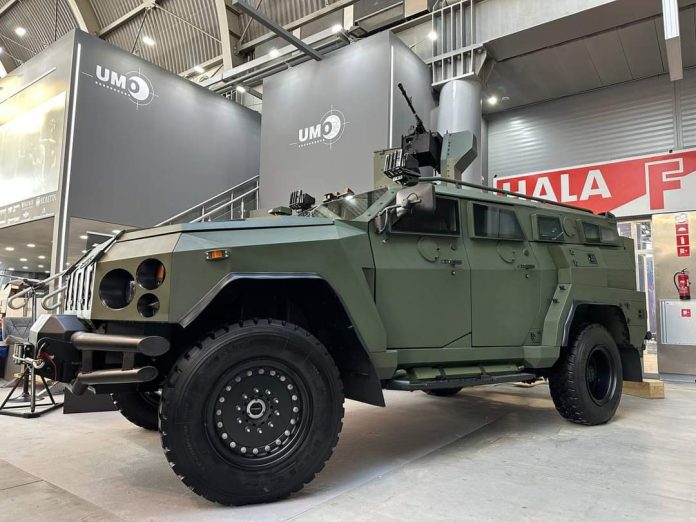 На виставці в Польщі Україна представила оновлений бронеавтомобіль «Новатор»