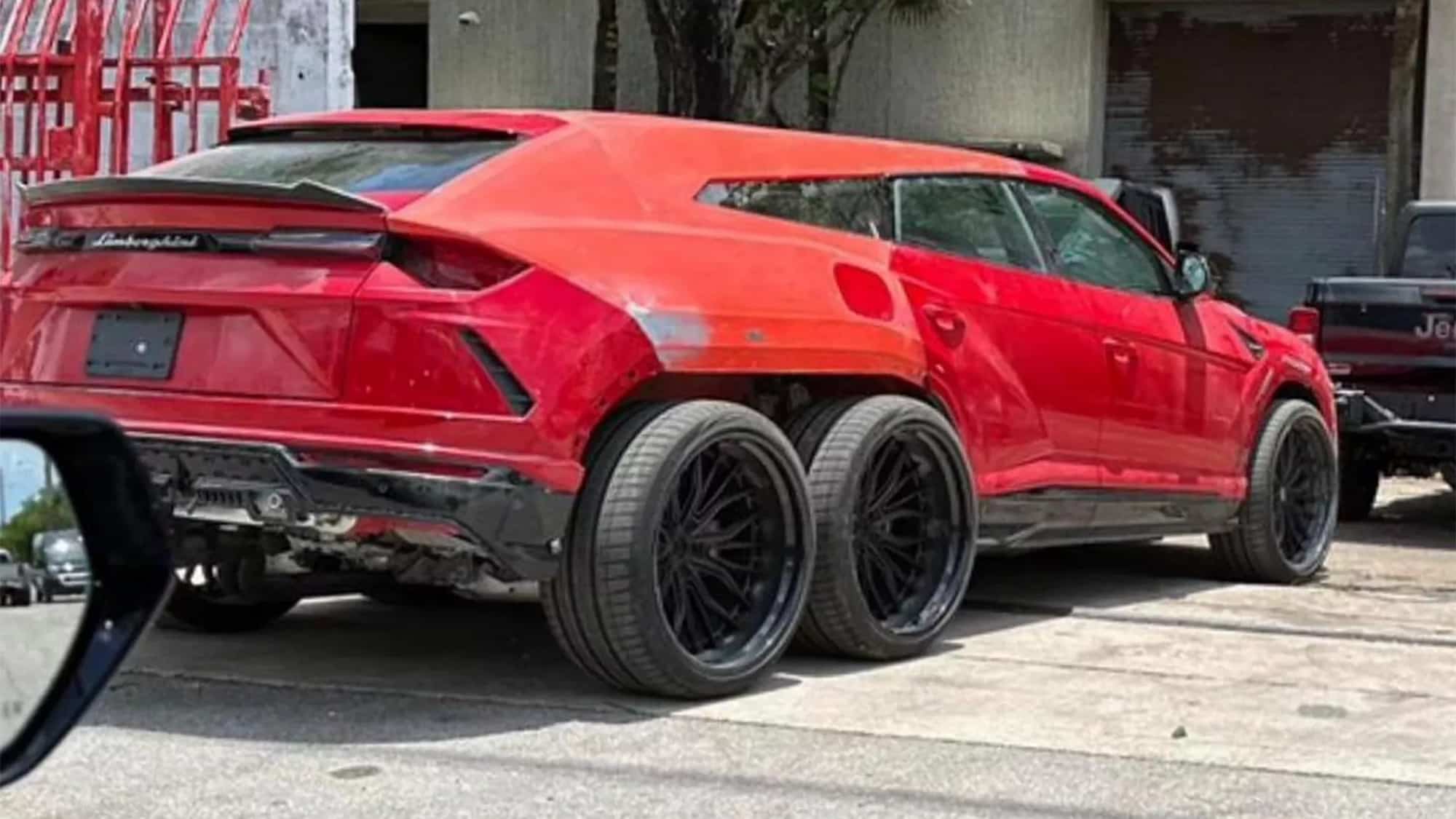 Незабаром з'явиться перший у світі 6-колісний Lamborghini Urus (відео)