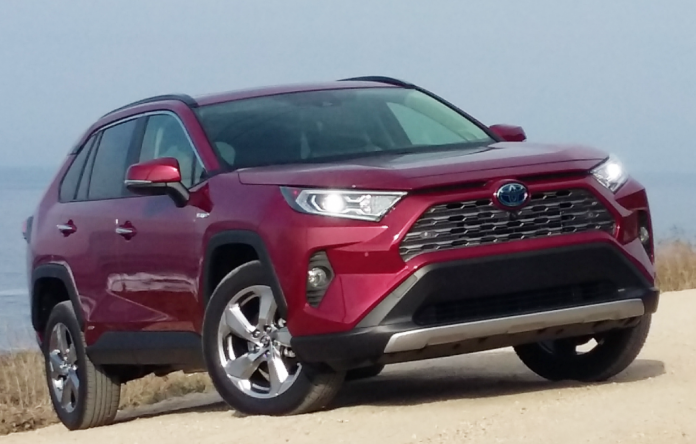 ТОП-5 моделей авто Toyota, які можуть розгойдатися на трасі чи спровокувати ДТП
