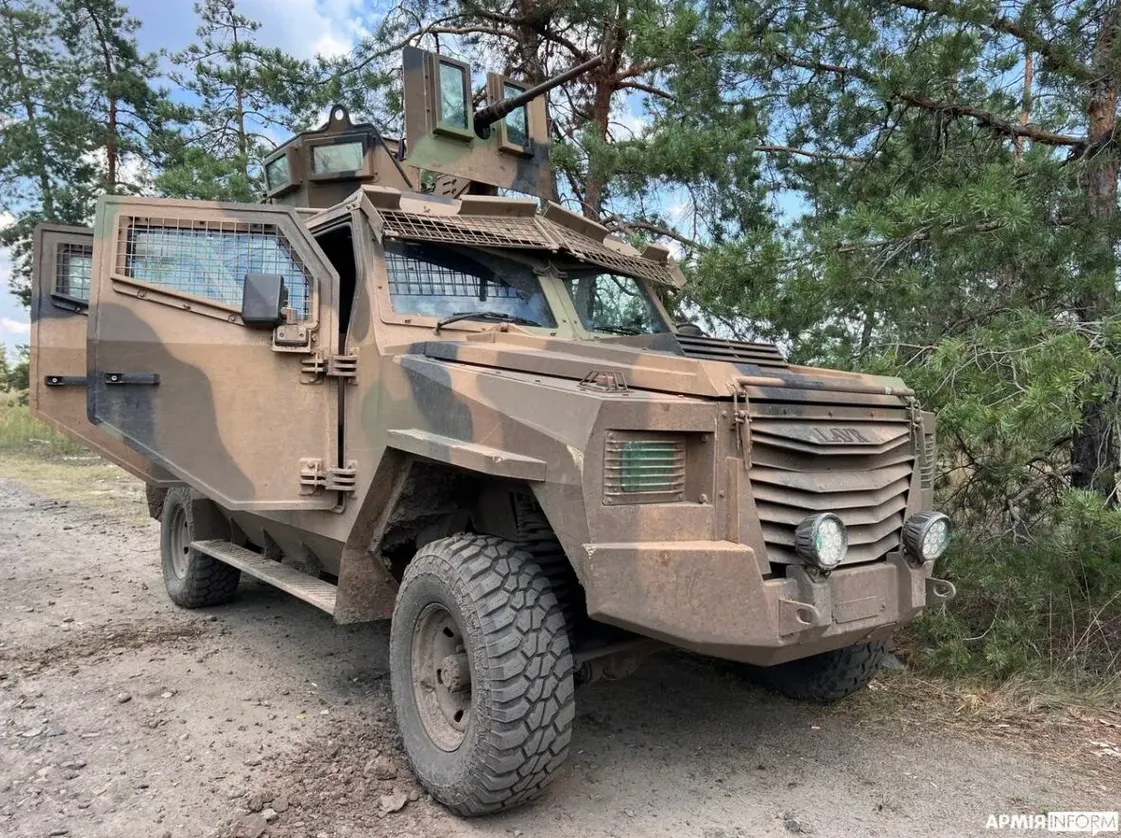 Що відомо про бронемашини LAVR TITAN, які використовують Сили оборони ...