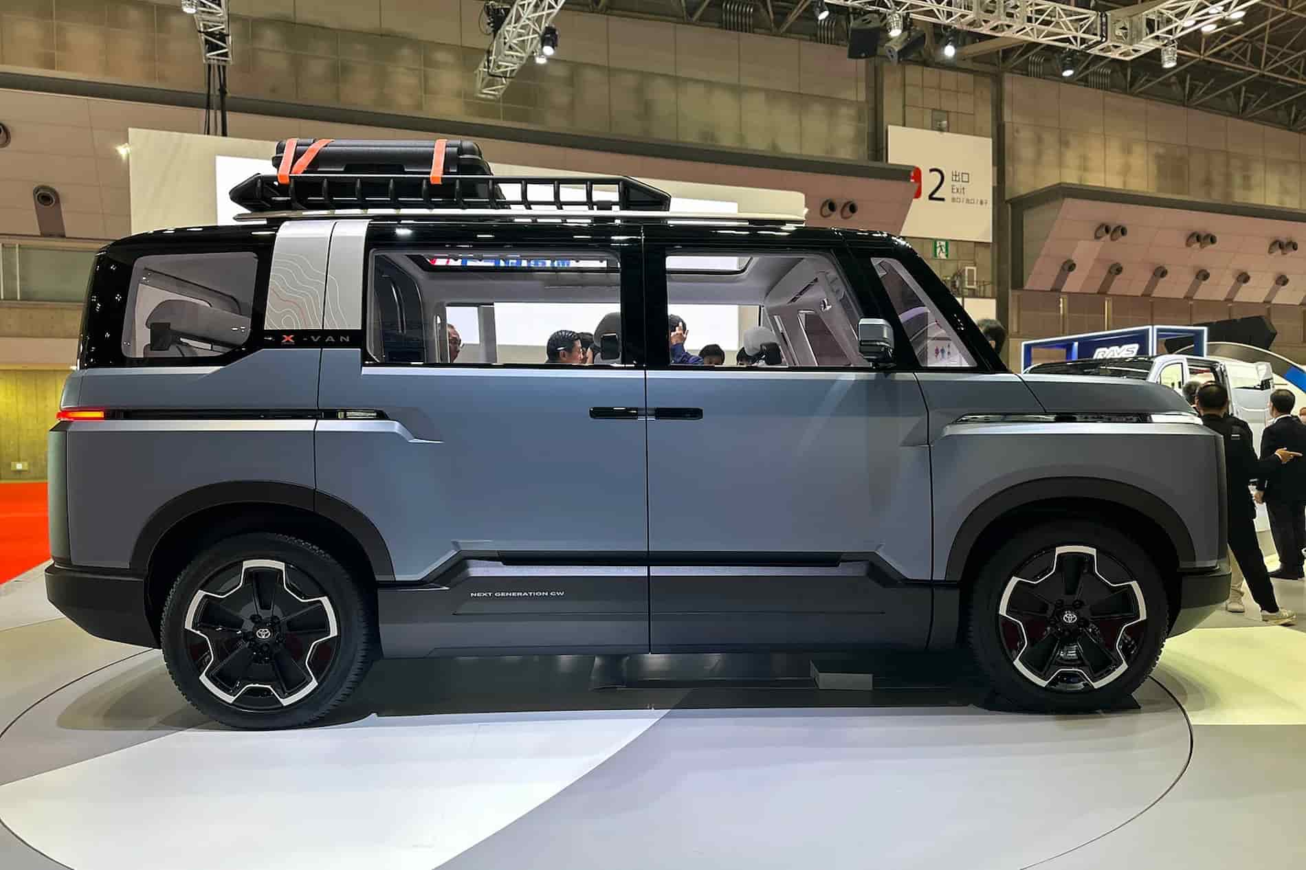 Toyota X-Van Gear Concept
