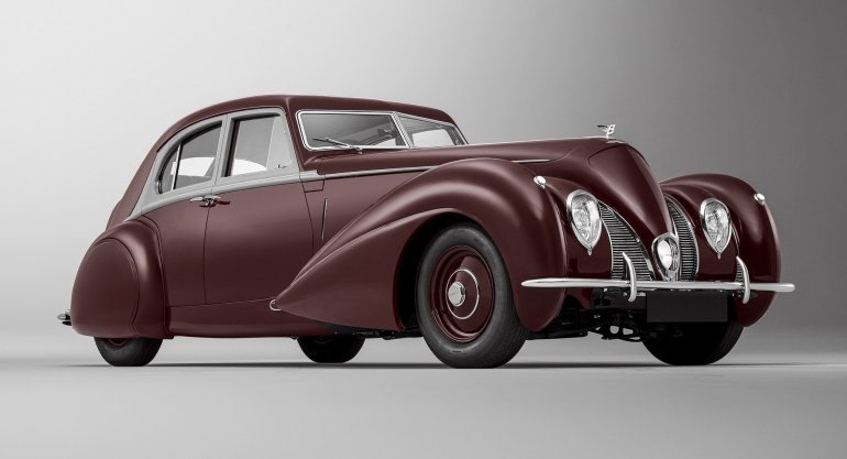 На честь ювілею Bentley показала свою «перлину»: рідкісний автомобіль перше за 84 роки виїхав на дороги