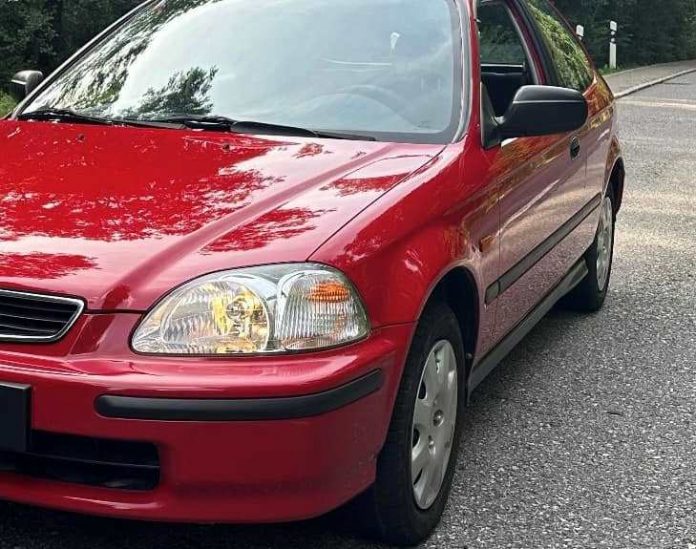 В Україні знайдено 25-річну Honda Civic з пробігом лише 18 000 км