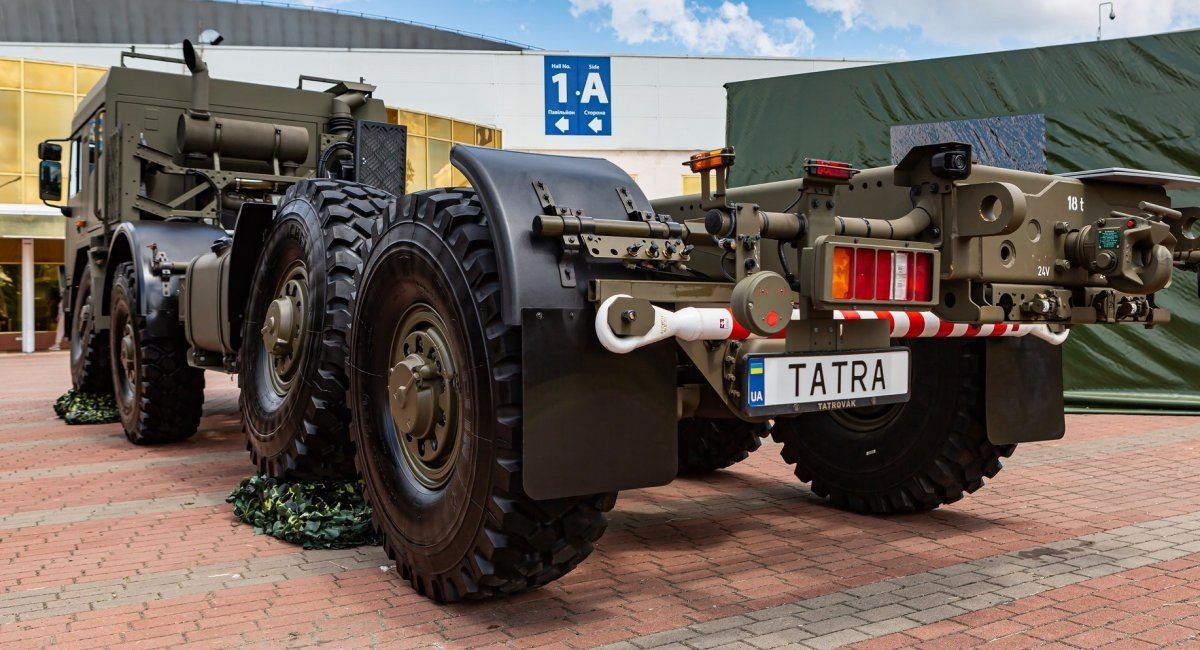 Чехія планує виготовляти в Україні гвинтівки CZ Bren 2 і БМП Tatra 