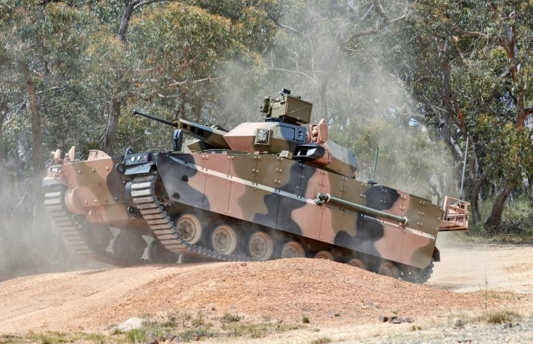 Найновіша розробка в оборонній сфері: Австрія купила новітні БМП AS21 Redback