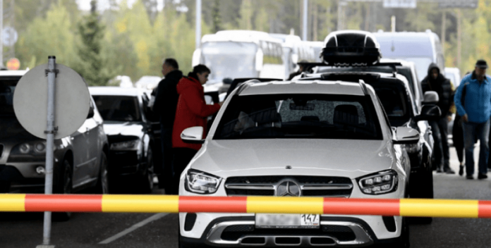 Конфіскують авто та оштрафують на 2000 євро: Латвія буде вилучати автомобілі в росіян та передавати Україні