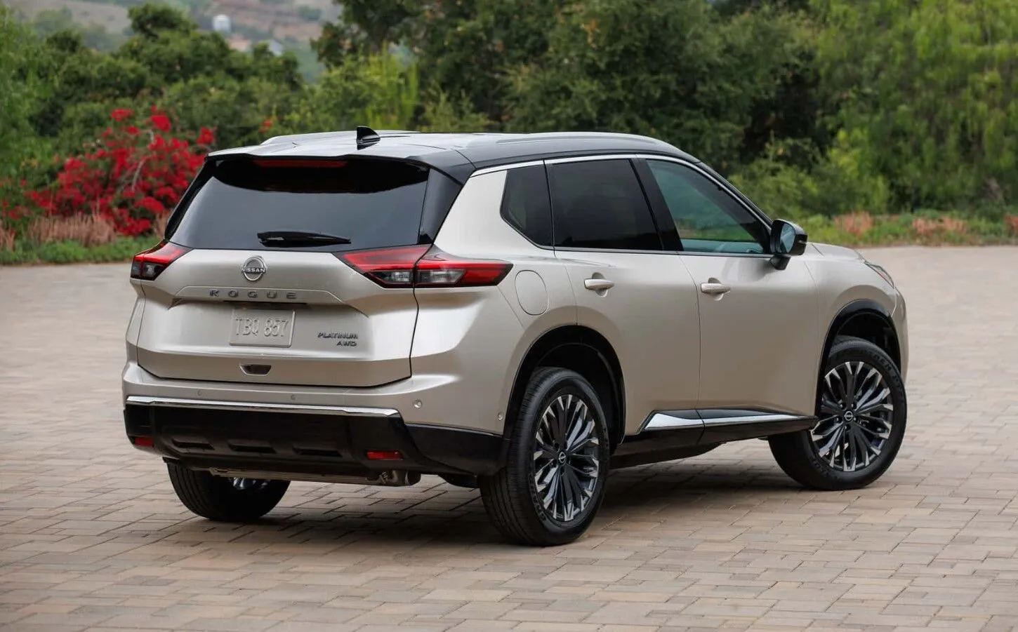 Конкурент Toyota RAV4: дебютував новий кросовер від Nissan 