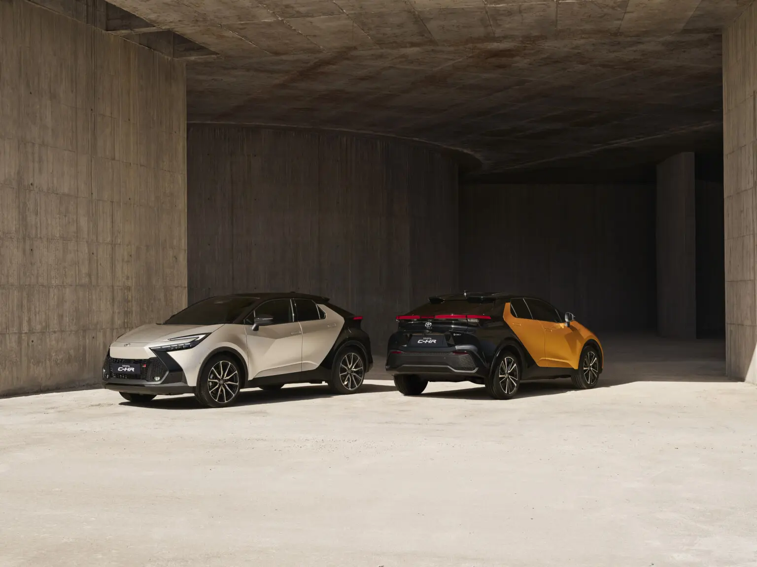 Toyota C-HR 2024 року