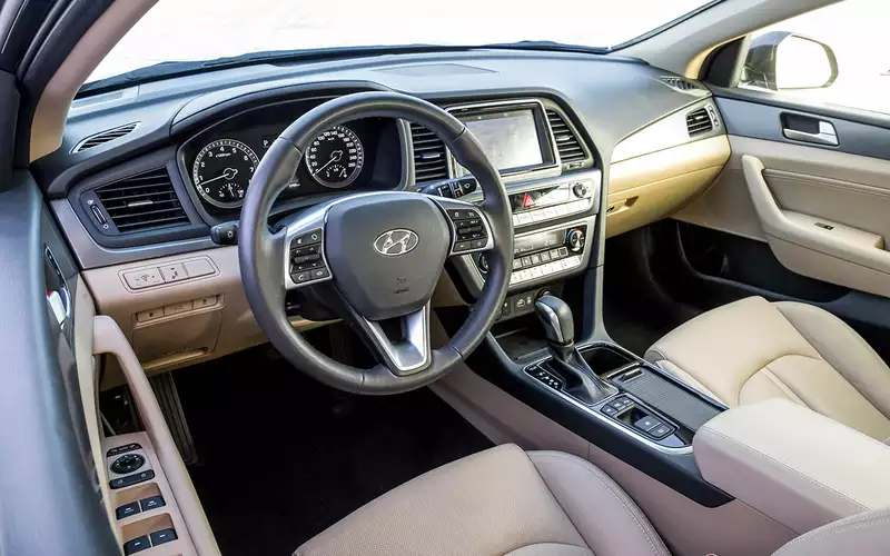 Hyundai Sonata VII: 2014–2019