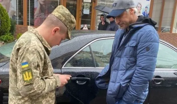 Про повістки на блокпостах: юрист розповів, як говорити з представникам ТЦК