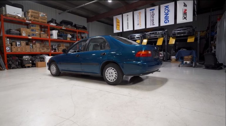 Ідеальна 28-річна Honda Civic в ідеальному стані за $2 500