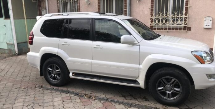 В Україні знайдено 16-річного Lexus GX 470 в майже новому стані (відео)