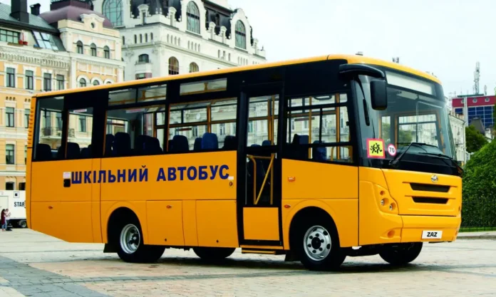 Як виглядає сучасний шкільний автобус ЗАЗ-А08А2В