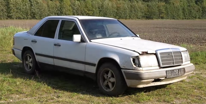 Старий Mercedes завівся після 8 років простою на звалищі