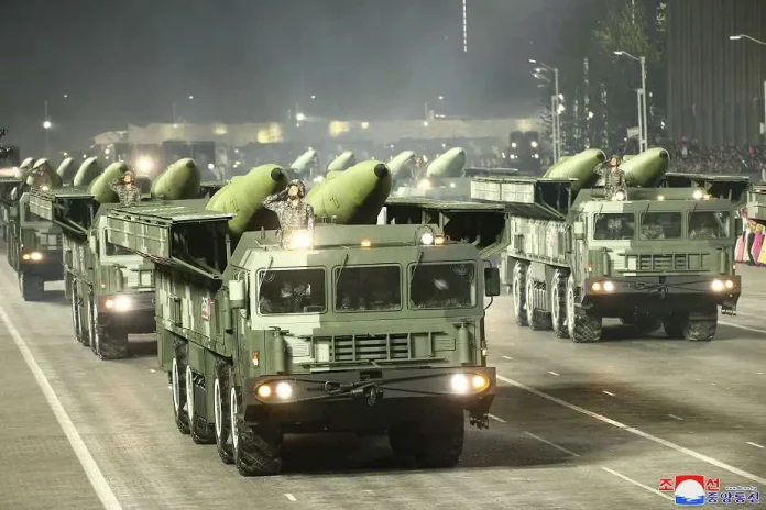 Північнокорейська мобільна пускова установка балістичних ракет KN-23