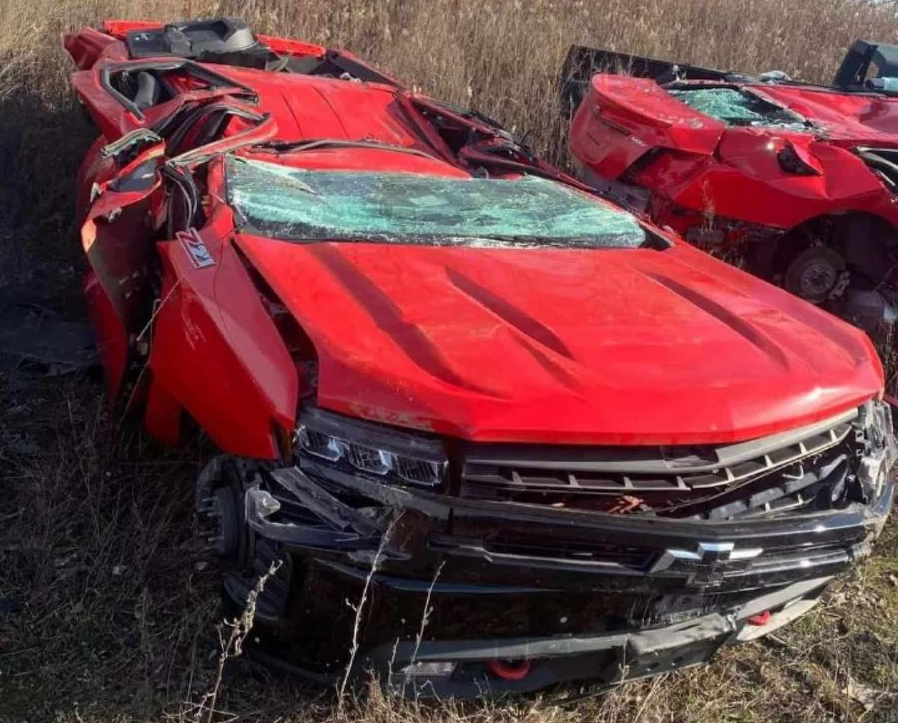 У Мережі показали звалище з розплющеними новими автомобілями і прототипами General Motors