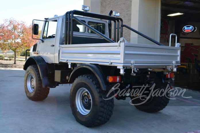 Всюдихід Mercedes Unimog Арнольда Шварцнеггера продадуть на аукціоні