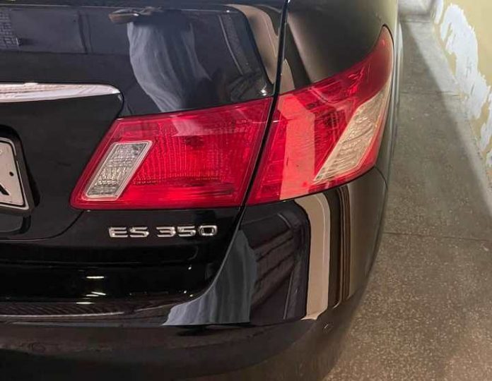 Рідкісний Lexus ES350 2007 року без пробігу: в Україні знайшли рідкісне купе