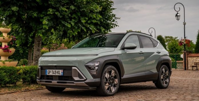 Новинка, яку всі чекали: кросовер Hyundai Kona з витратою палива 4,5 л на 100 км вже в Україні