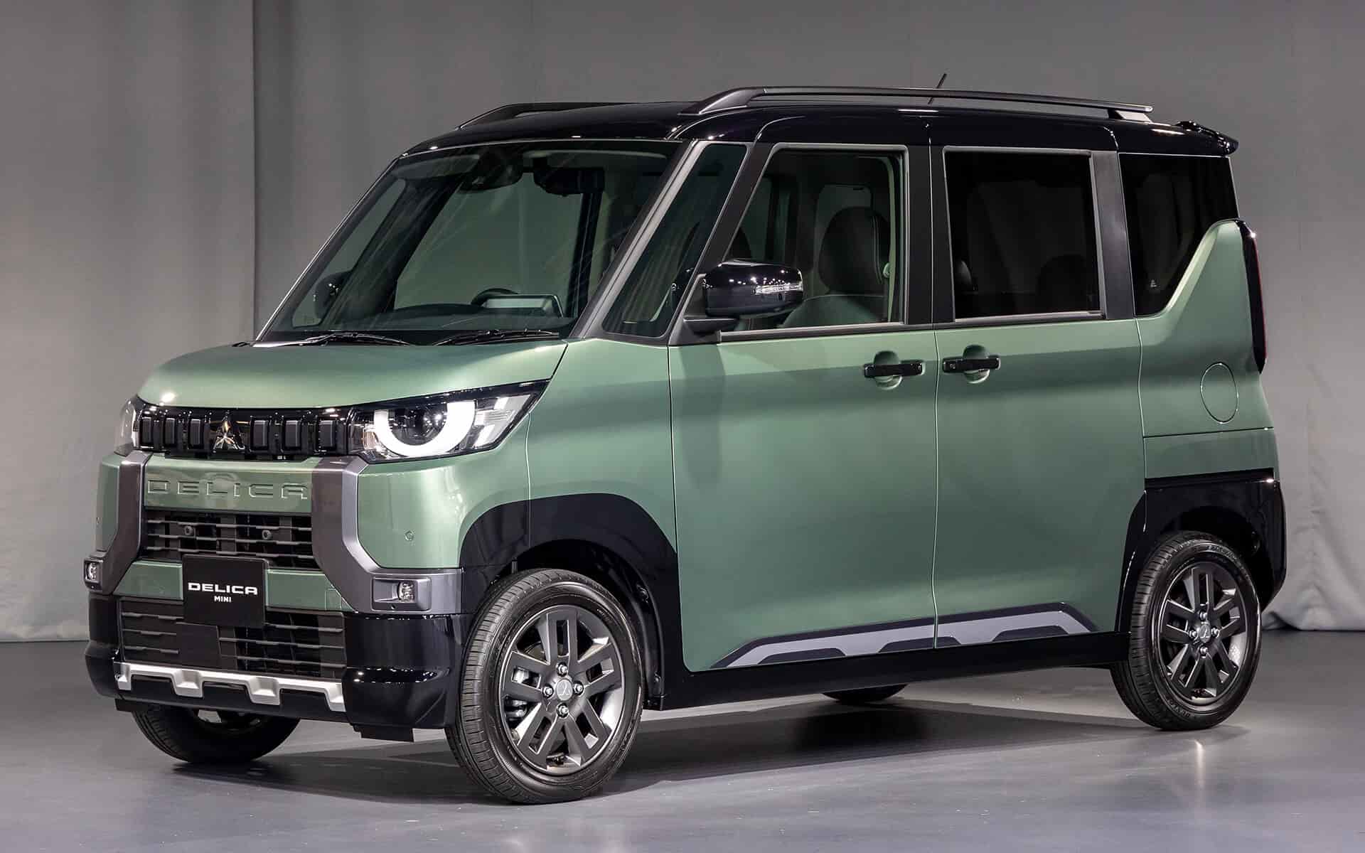 Японці назвали найкрасивішим автомобілем у країні міні-версію Mitsubishi Delica
