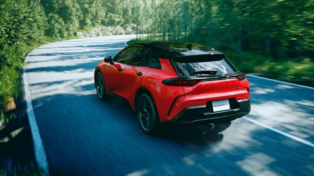 Toyota показала потужний спортивний кросовер-гібрид із витратою палива менше 5 л на 100 км.