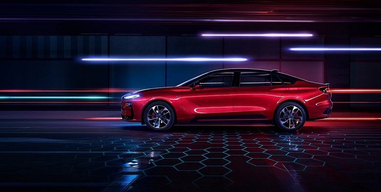 Конкурент Toyota Camry: Ford презентував новинку з витратою палива 3,6 л на 100 км