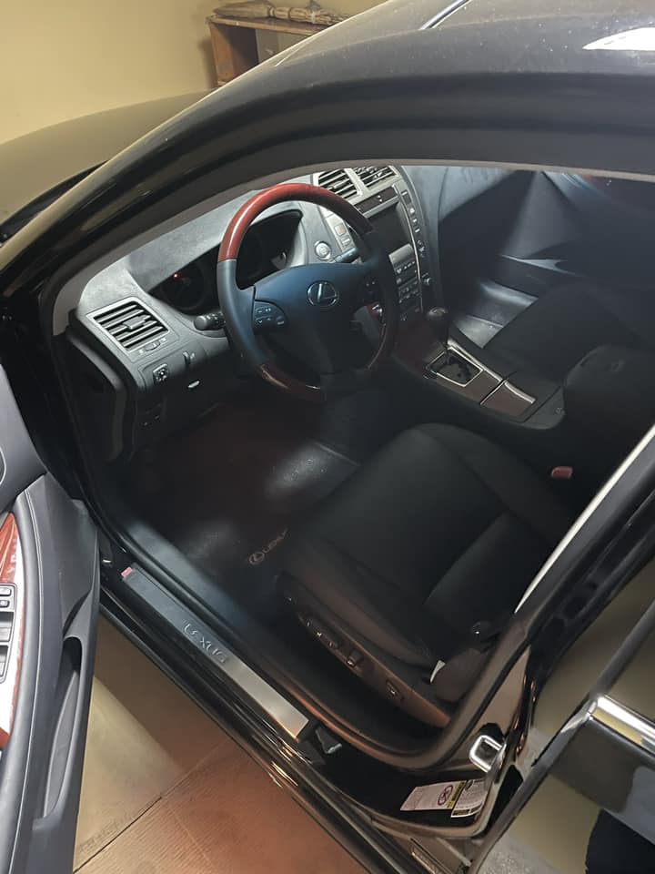 Рідкісний Lexus ES350 2007 року без пробігу: в Україні знайшли рідкісне купе
