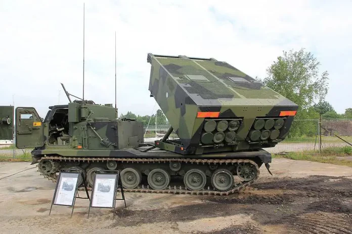 Реактивна система залпового вогню M270D1 армії Фінляндії