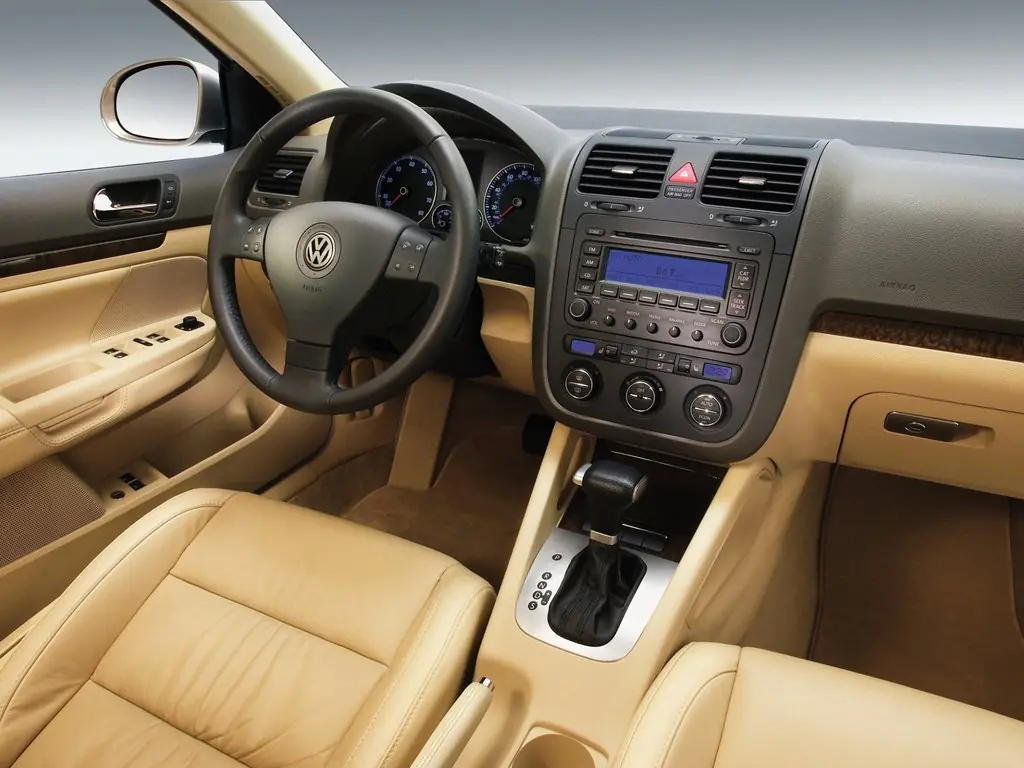 Volkswagen Jetta V покоління